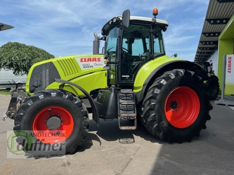 Tracteur agricole CLAAS Axion 820 C-MATIC