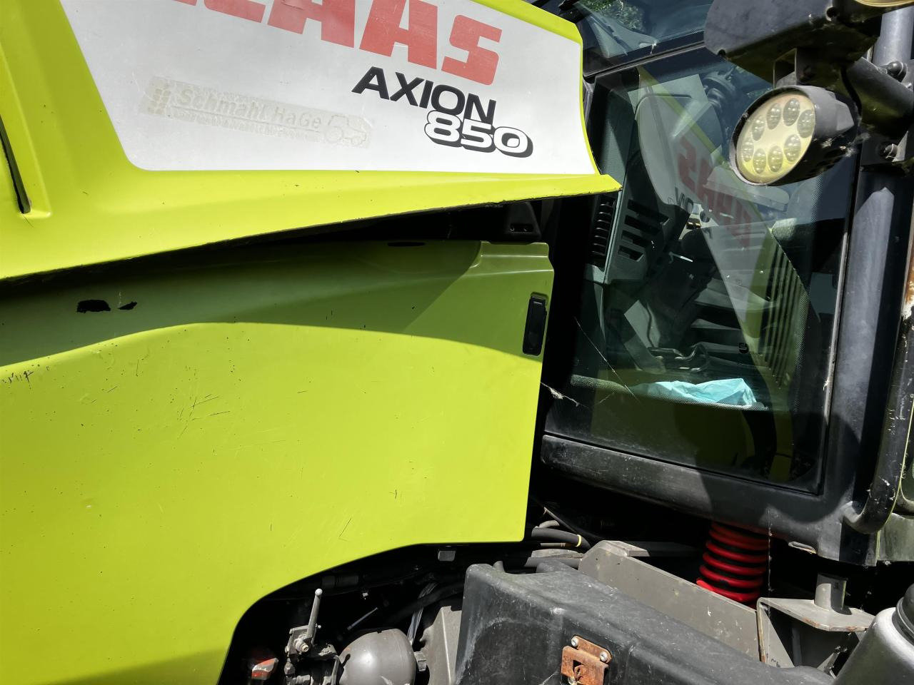 Tracteur agricole CLAAS Axion 850