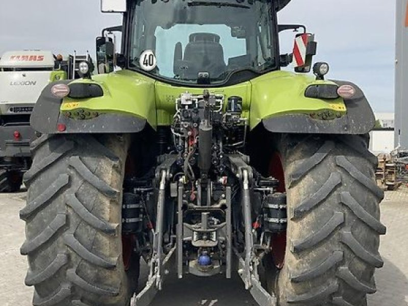 Tracteur agricole CLAAS Axion 850 CEBIS