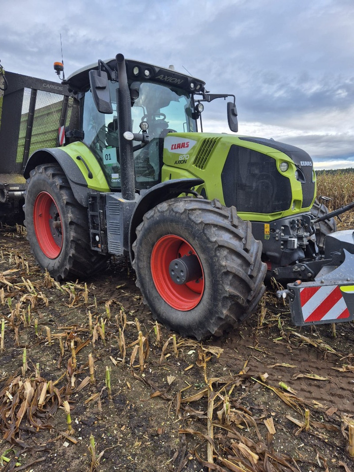 Tracteur agricole CLAAS Axion 870