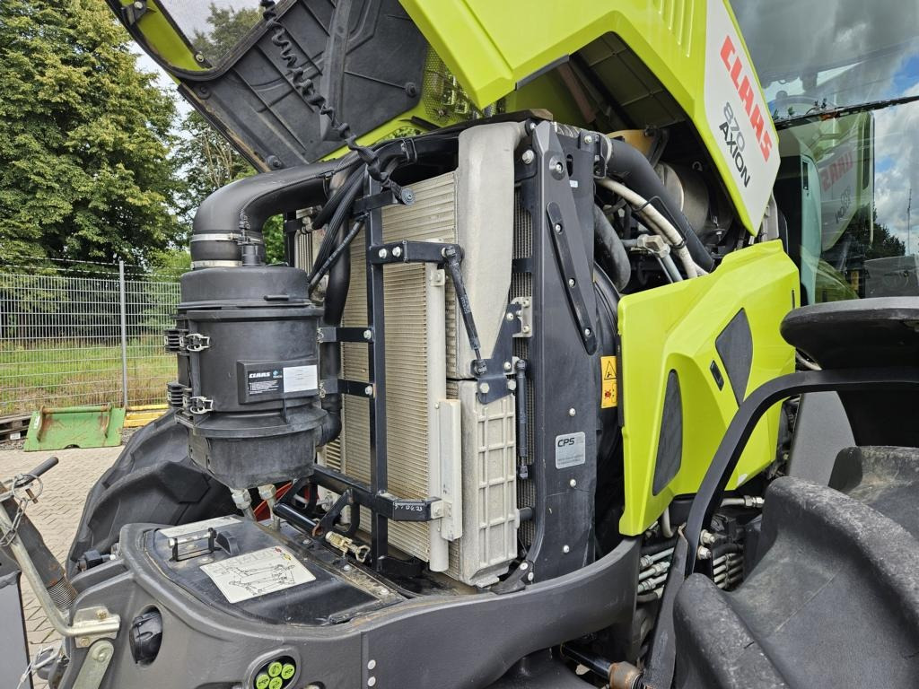Tracteur agricole CLAAS Axion 870