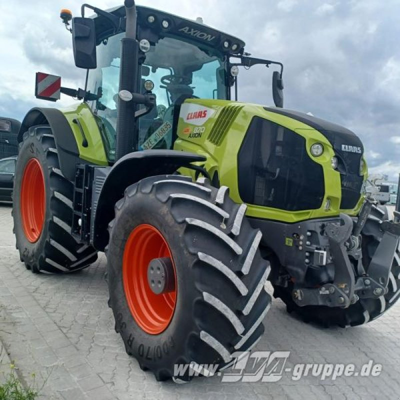 Tracteur agricole CLAAS Axion 870