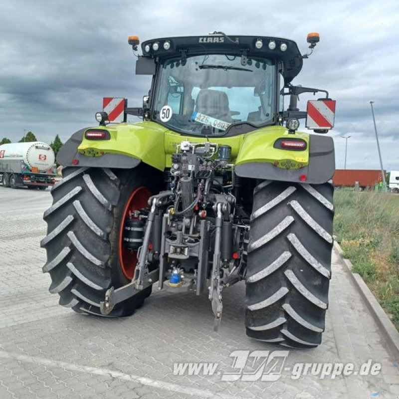 Tracteur agricole CLAAS Axion 870