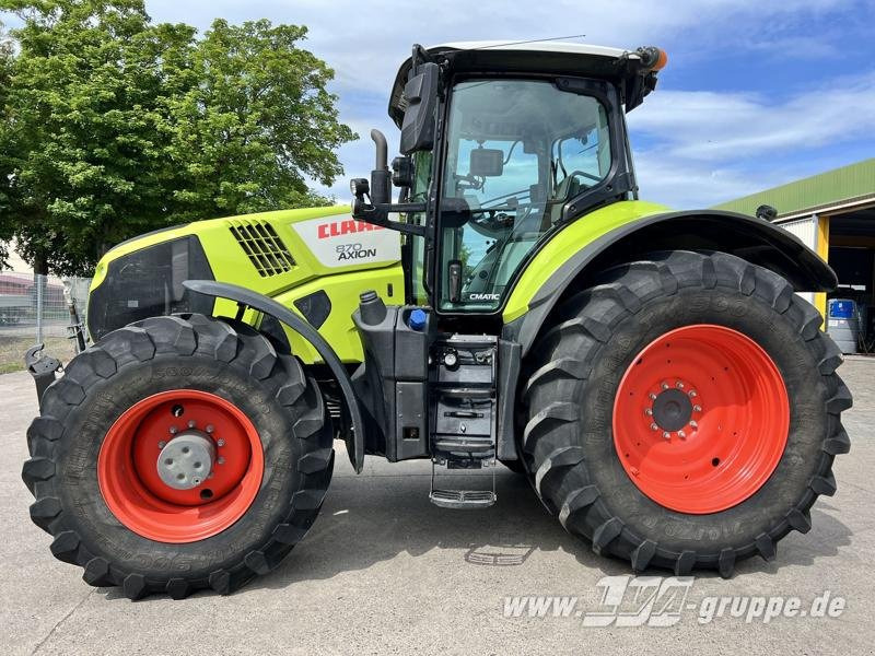 Tracteur agricole CLAAS Axion 870