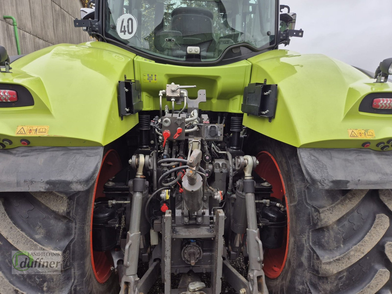 Tracteur agricole CLAAS Axion 920