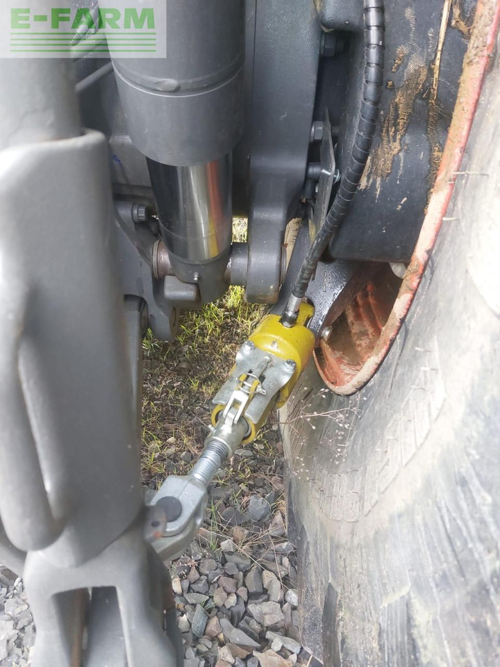 Tracteur agricole CLAAS Axion 960