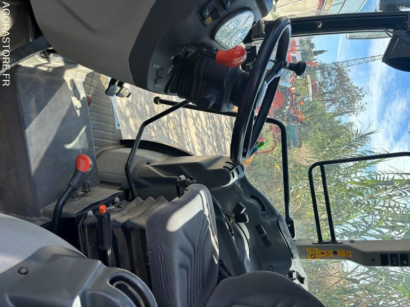 Tracteur agricole CLAAS NEXOS 220VL - 1900H - 2019