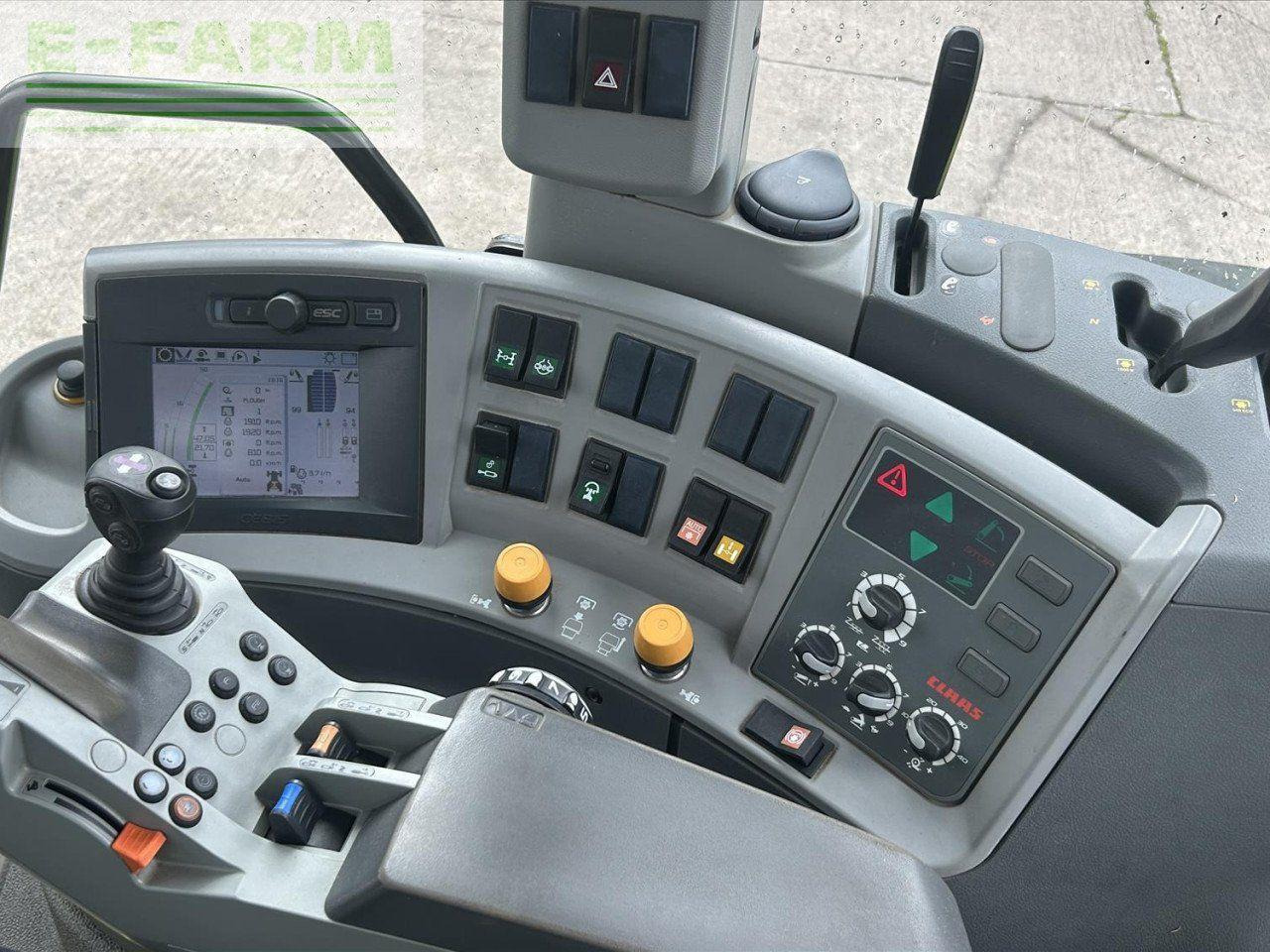 Tracteur agricole CLAAS USED 2012 AXION 840