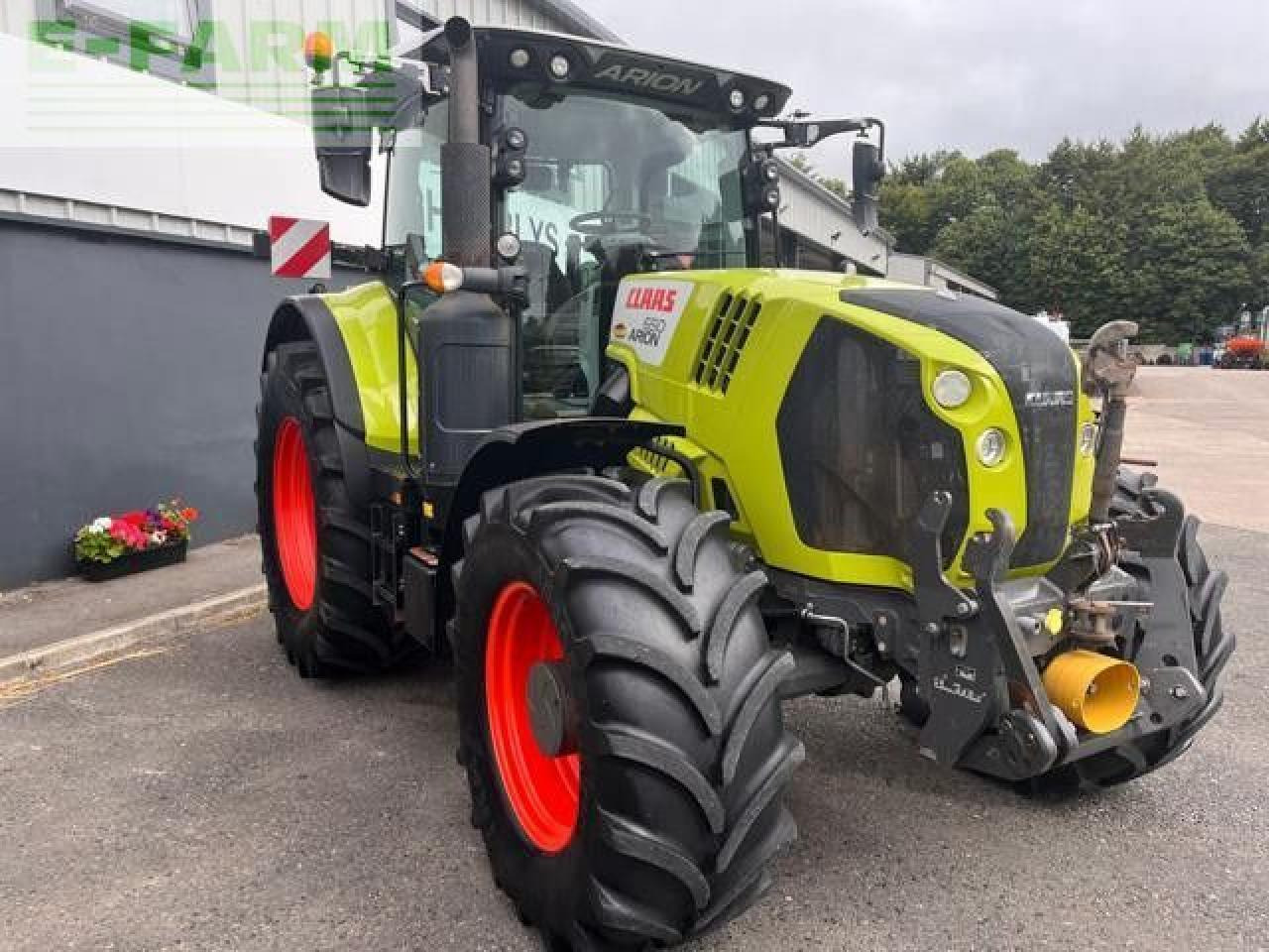 Tracteur agricole CLAAS USED ARION 650