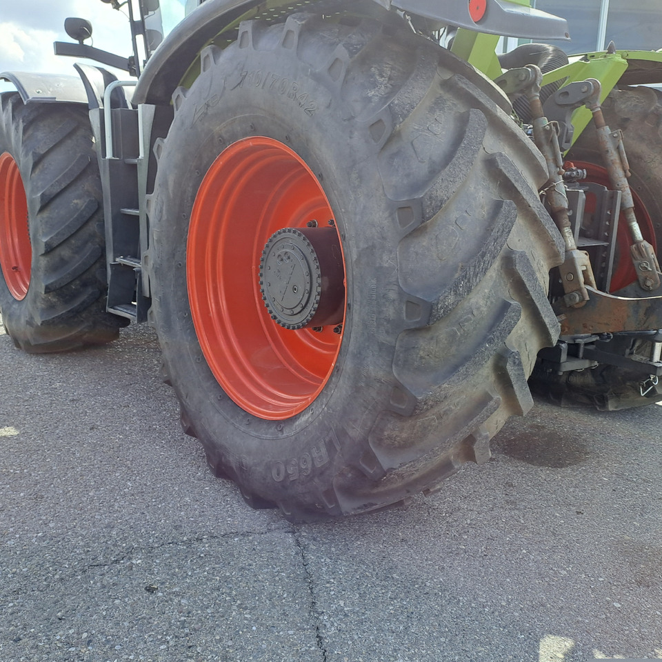 Tracteur agricole CLAAS XERION 3800 TRAC