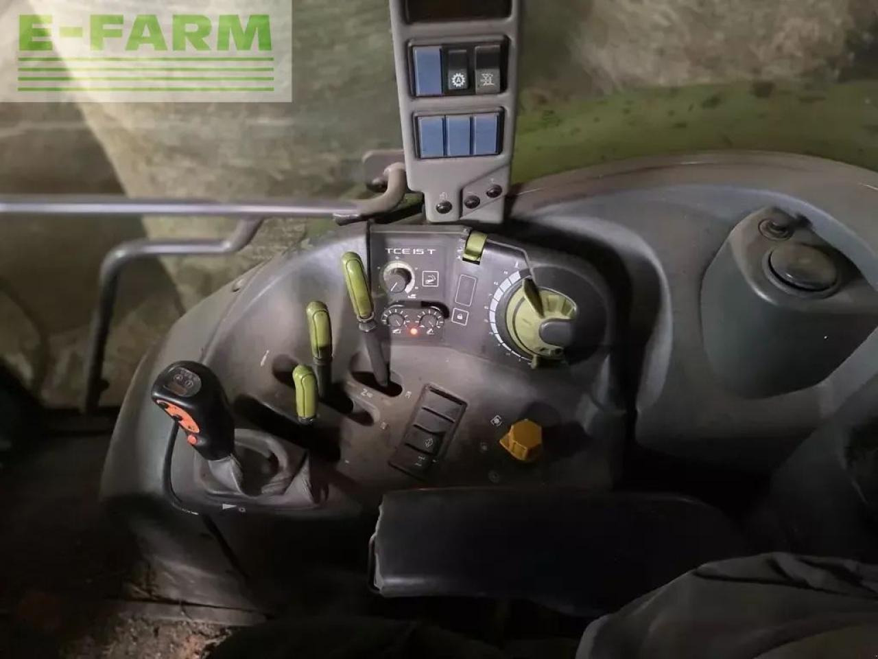 Tracteur agricole CLAAS ares 557 atz ATZ