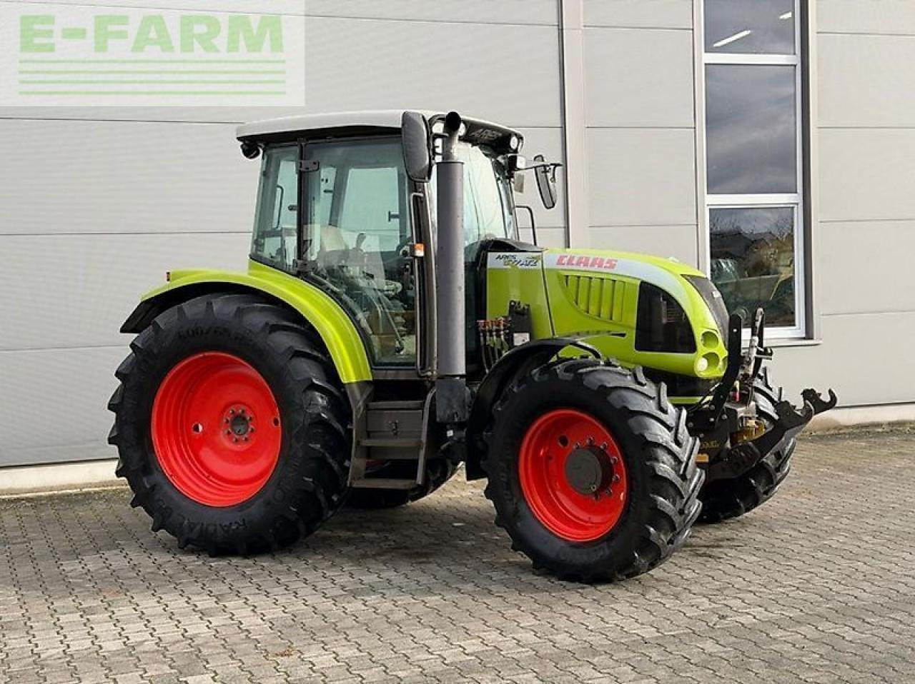 Tracteur agricole CLAAS ares 577
