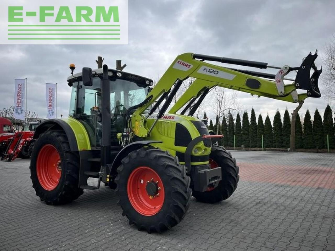 Tracteur agricole CLAAS ares 617 atz + claas fl120