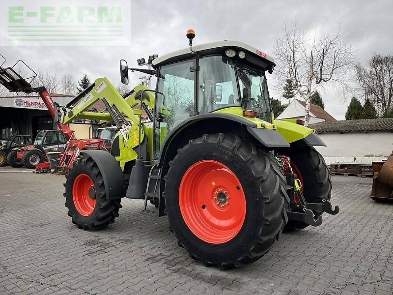 Tracteur agricole CLAAS ares 617 atz + claas fl120 ATZ