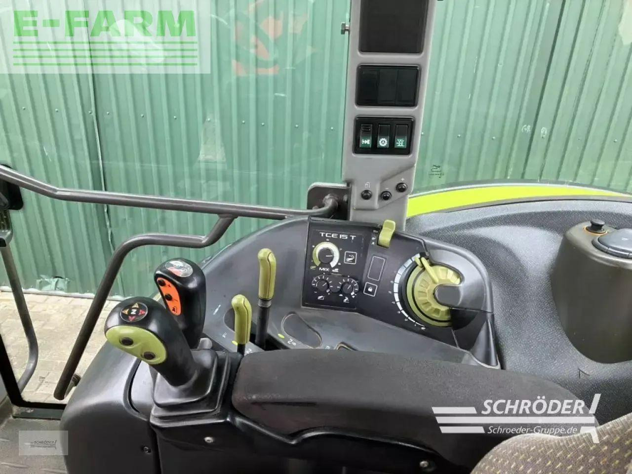 Tracteur agricole CLAAS ares 697 atz ATZ