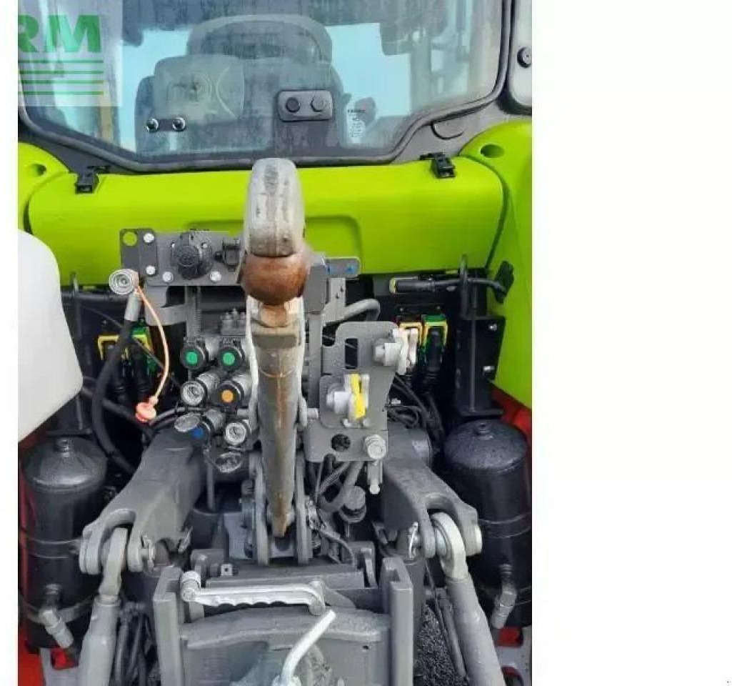 Tracteur agricole CLAAS arion410