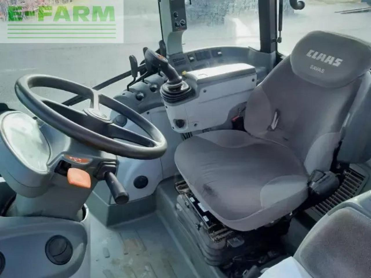 Tracteur agricole CLAAS arion410