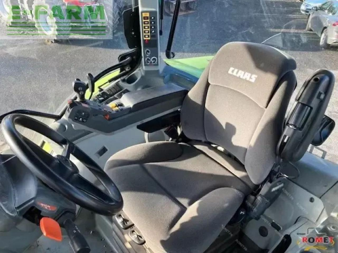 Tracteur agricole CLAAS arion610