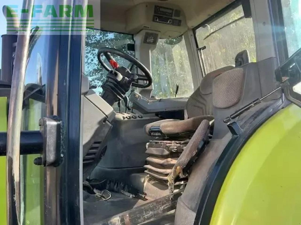 Tracteur agricole CLAAS arion610