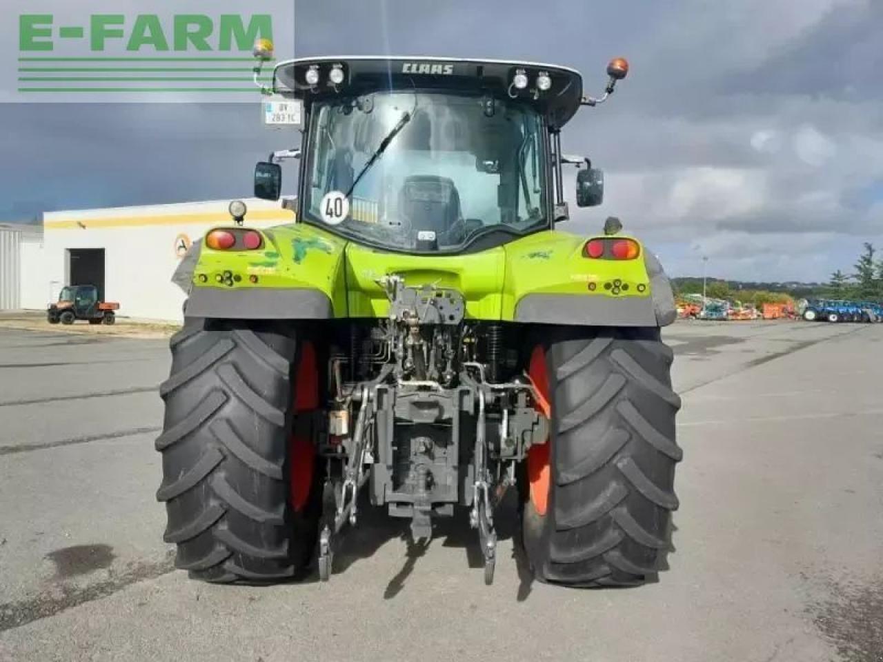 Tracteur agricole CLAAS arion620