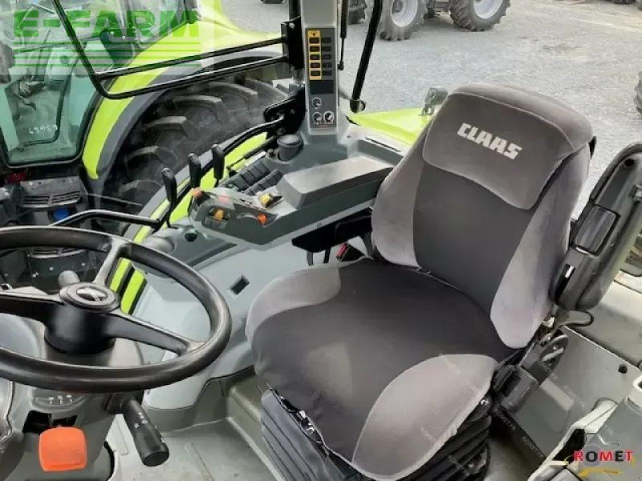Tracteur agricole CLAAS arion620