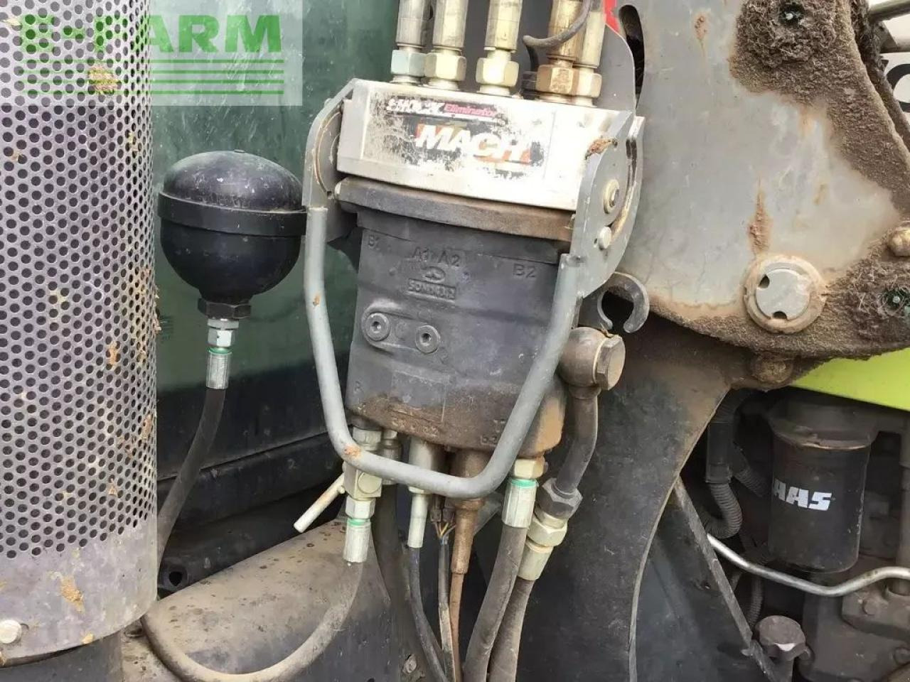 Tracteur agricole CLAAS arion 410