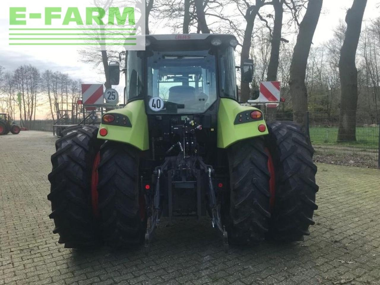 Tracteur agricole CLAAS arion 410