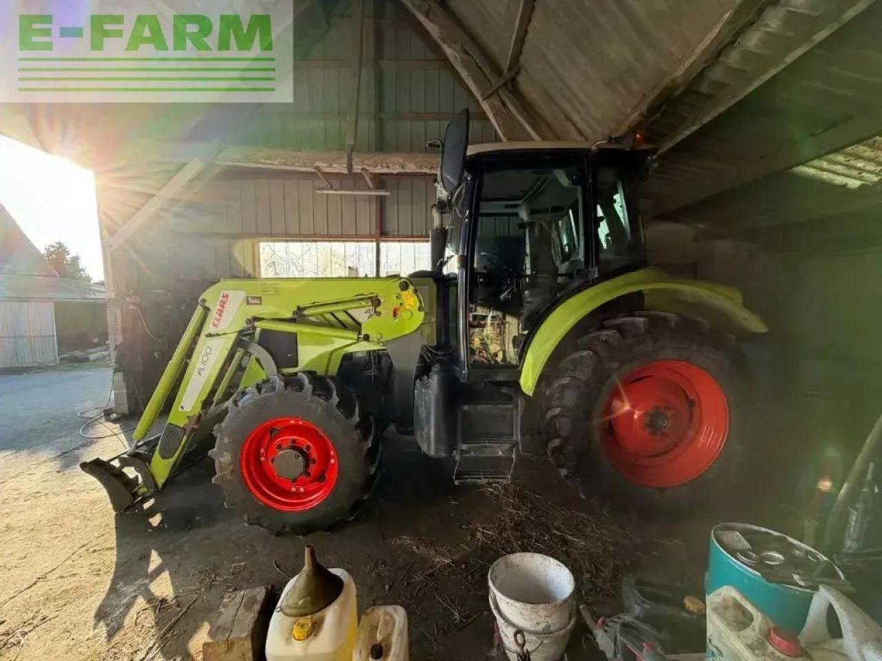 Tracteur agricole CLAAS arion 410