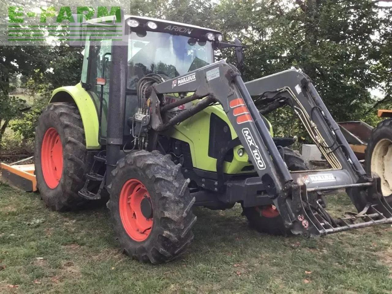 Tracteur agricole CLAAS arion 410