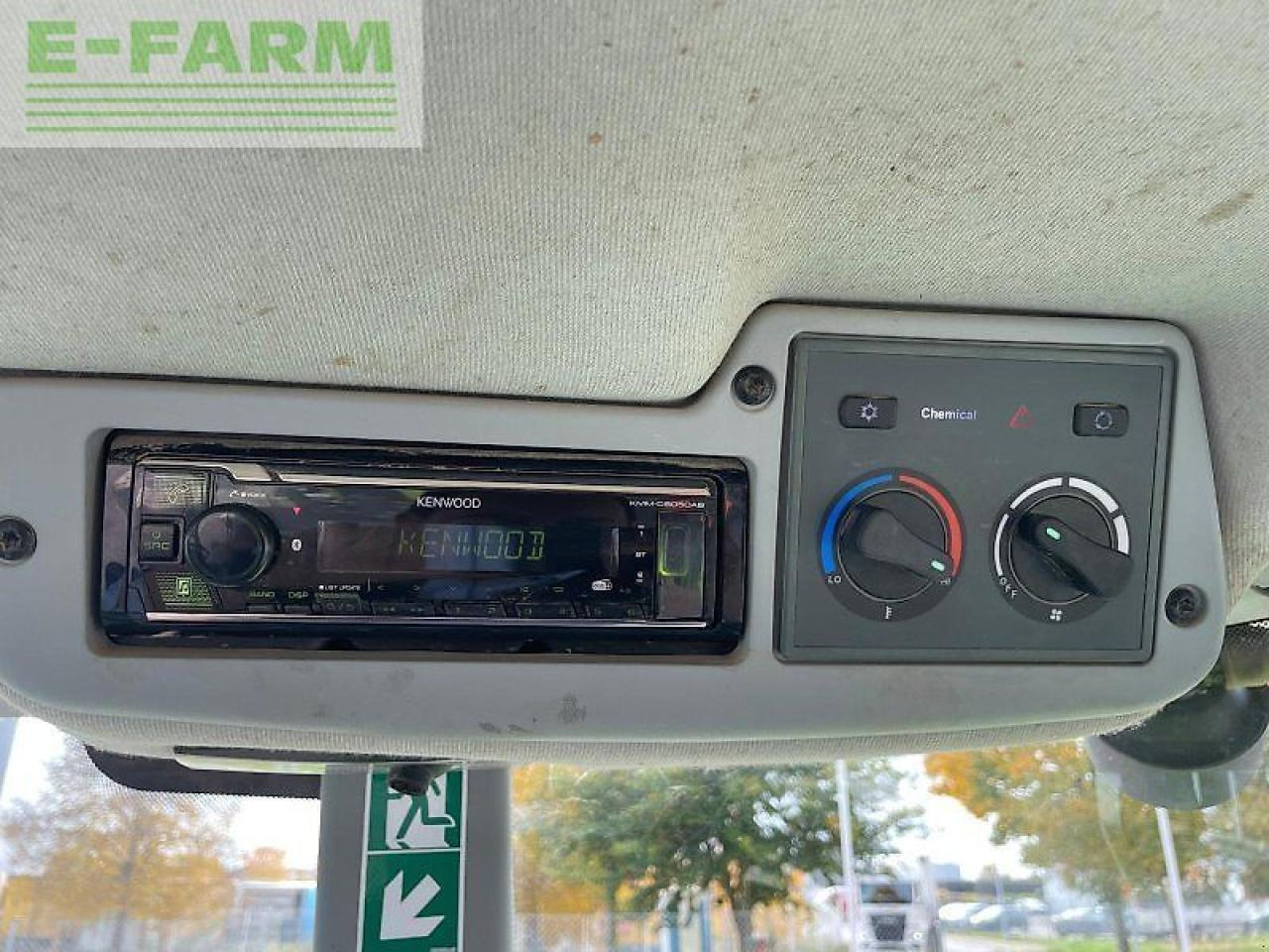 Tracteur agricole CLAAS arion 420