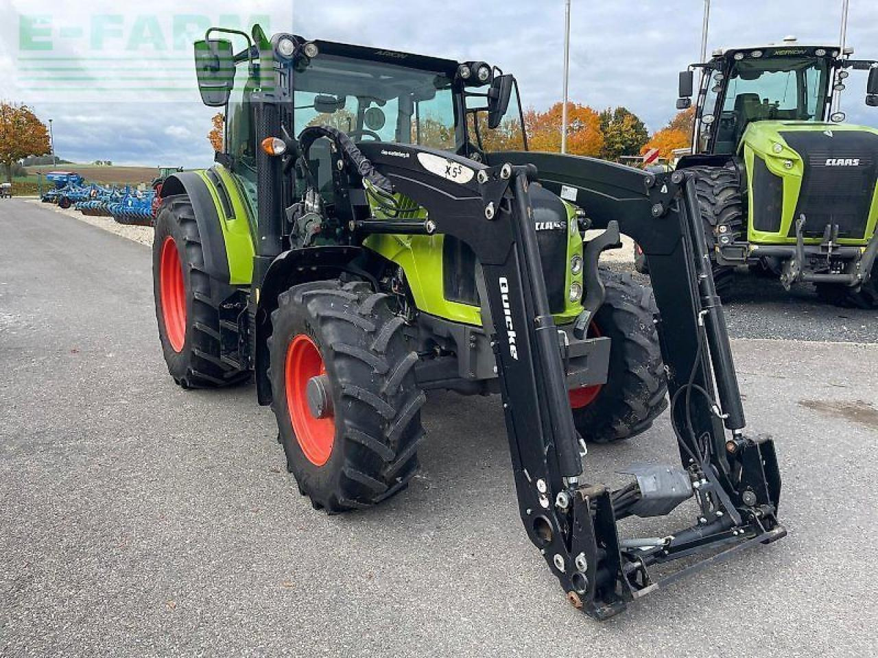 Tracteur agricole CLAAS arion 420