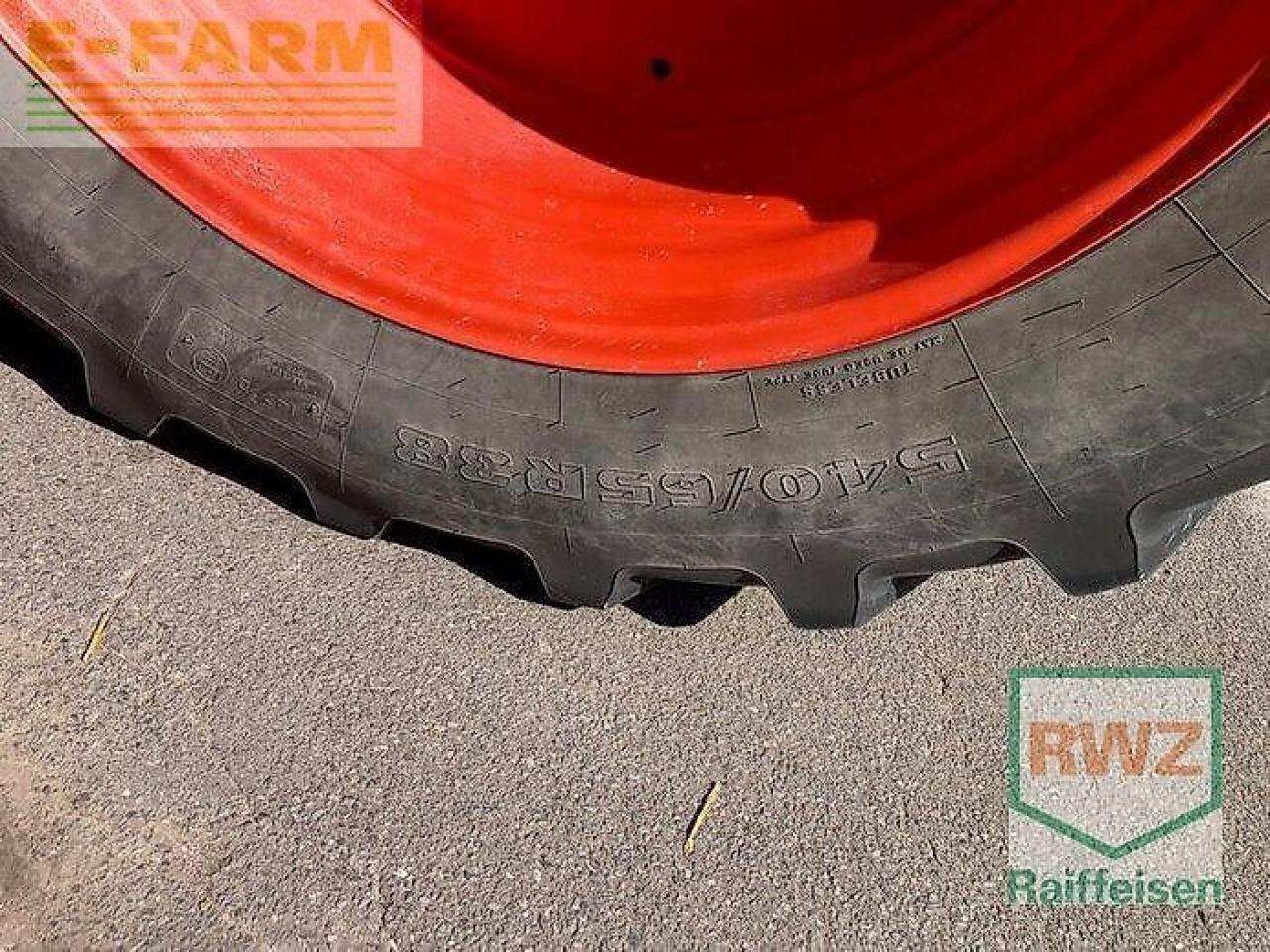 Tracteur agricole CLAAS arion 420