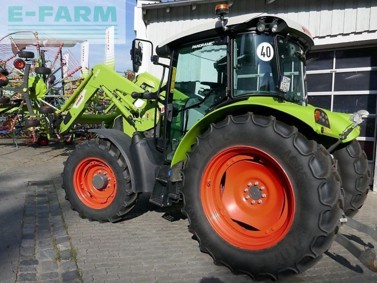 Tracteur agricole CLAAS arion 420