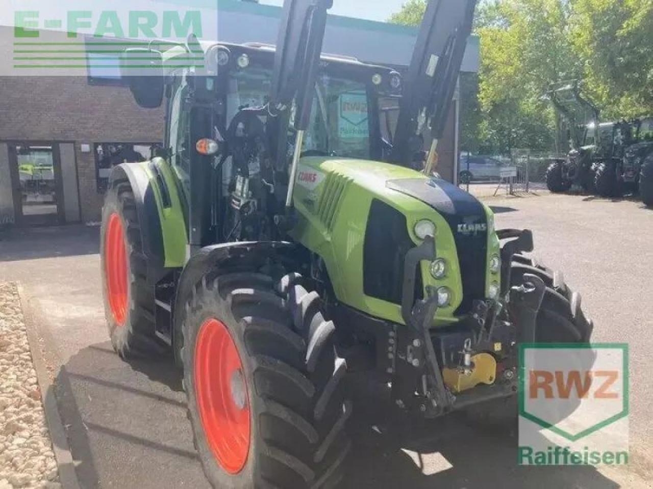 Tracteur agricole CLAAS arion 420