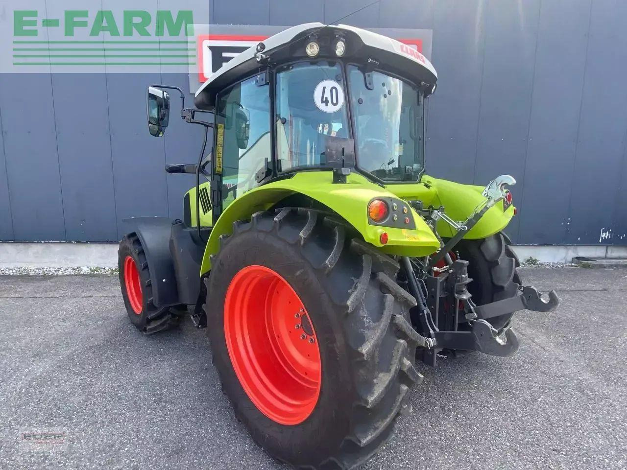 Tracteur agricole CLAAS arion 420