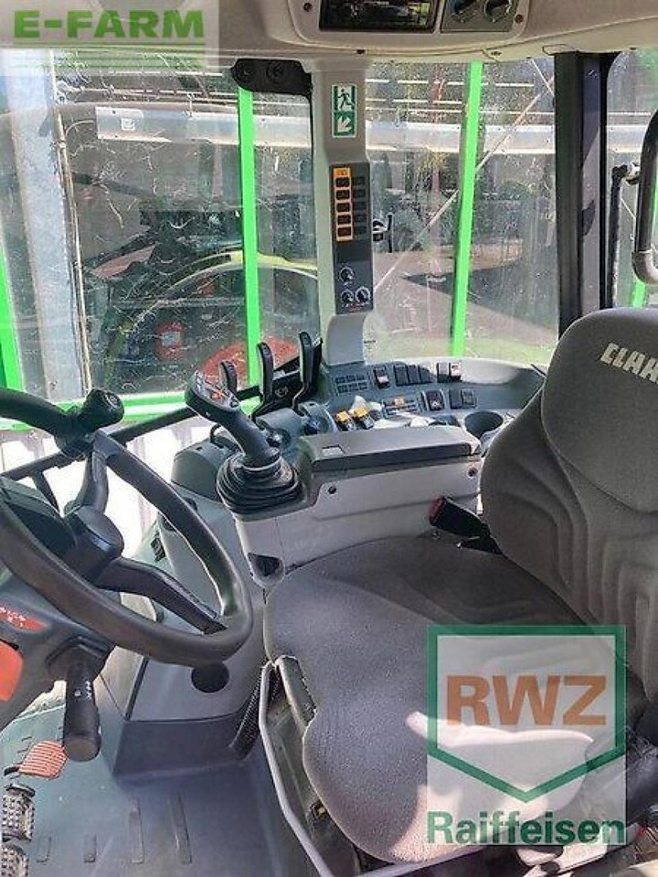 Tracteur agricole CLAAS arion 420