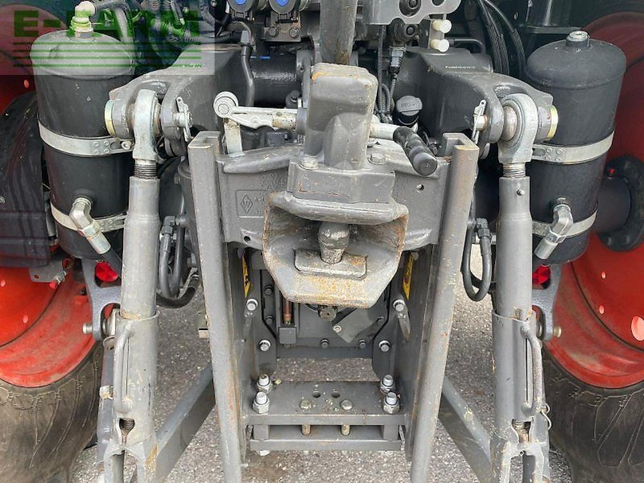 Tracteur agricole CLAAS arion 420