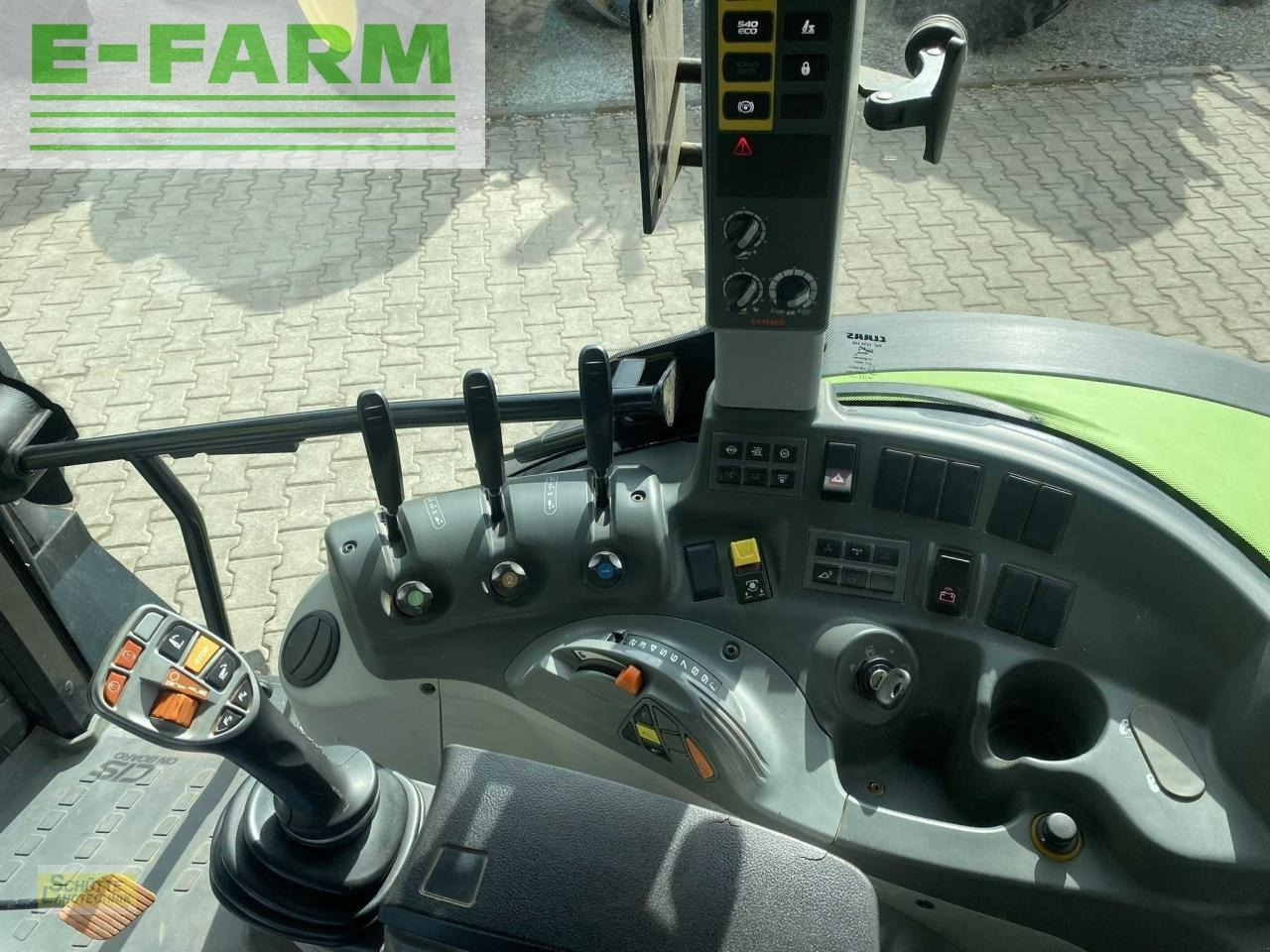 Tracteur agricole CLAAS arion 420