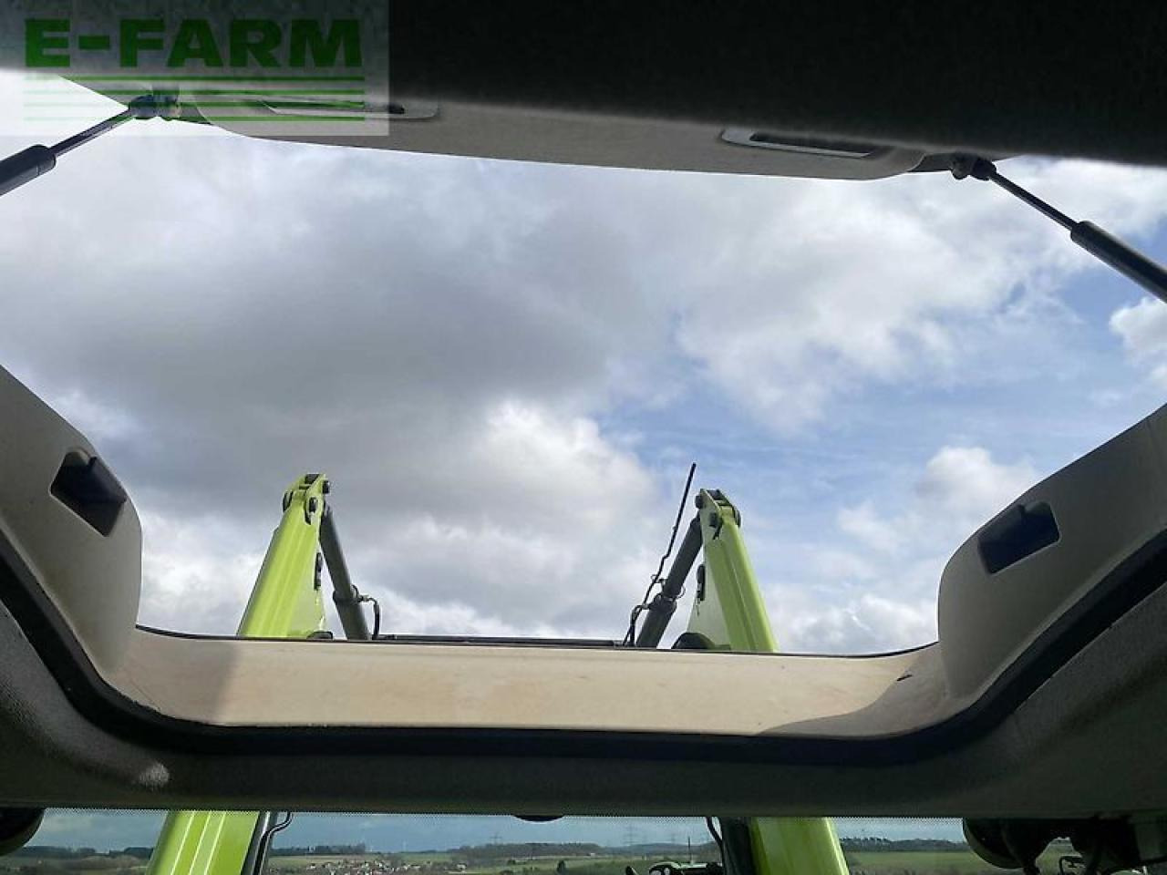 Tracteur agricole CLAAS arion 420