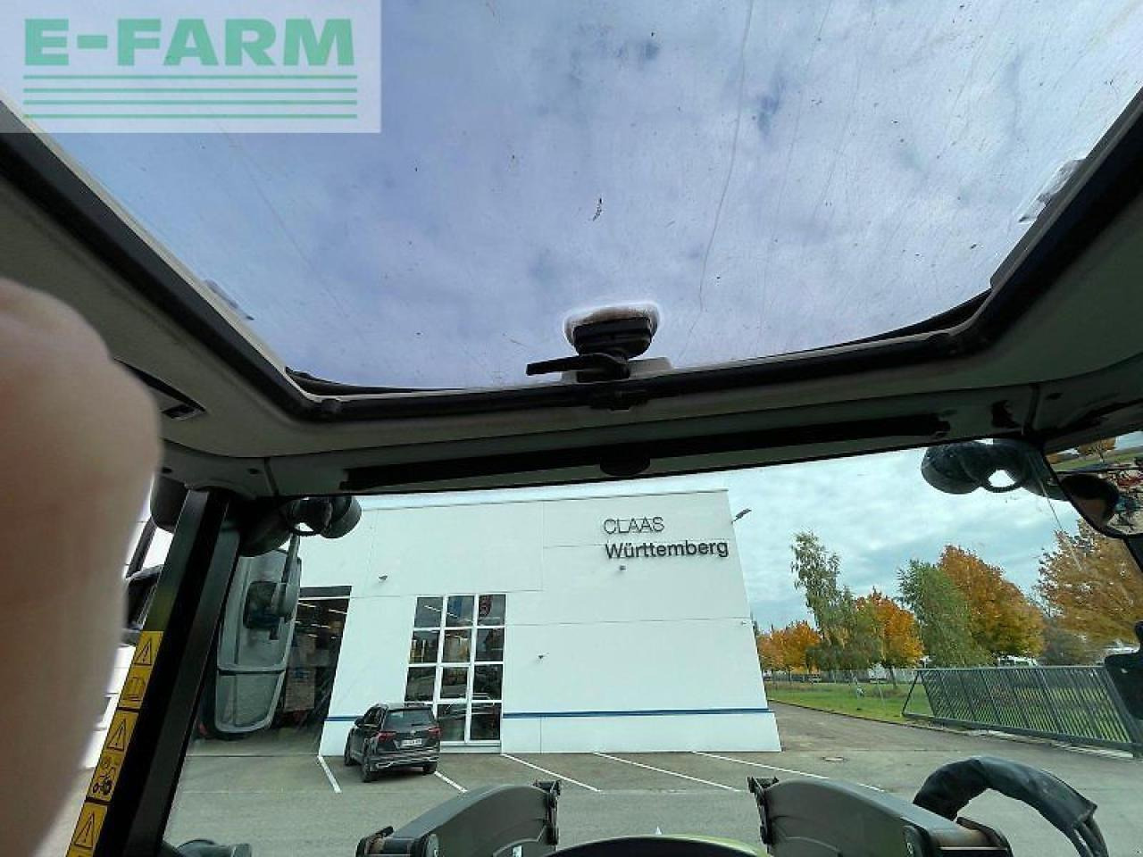 Tracteur agricole CLAAS arion 420