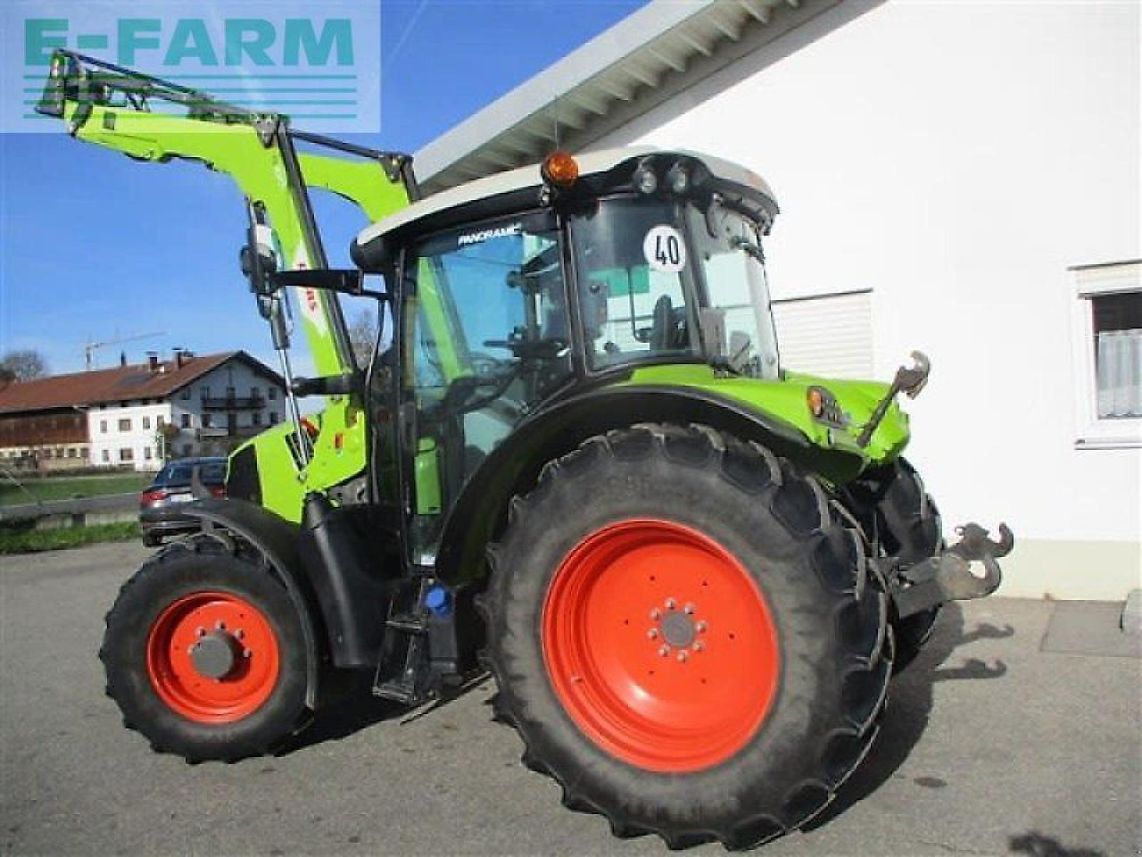 Tracteur agricole CLAAS arion 420 #871