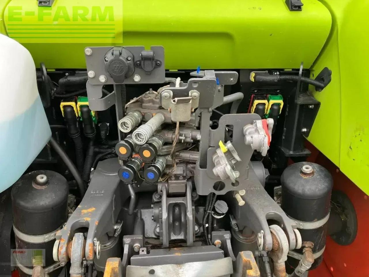 Tracteur agricole CLAAS arion 420 basic