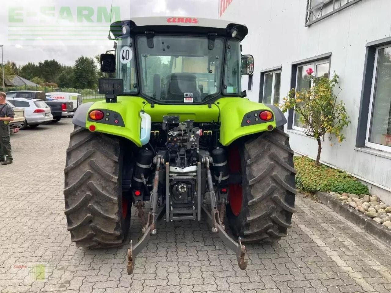 Tracteur agricole CLAAS arion 420 basic