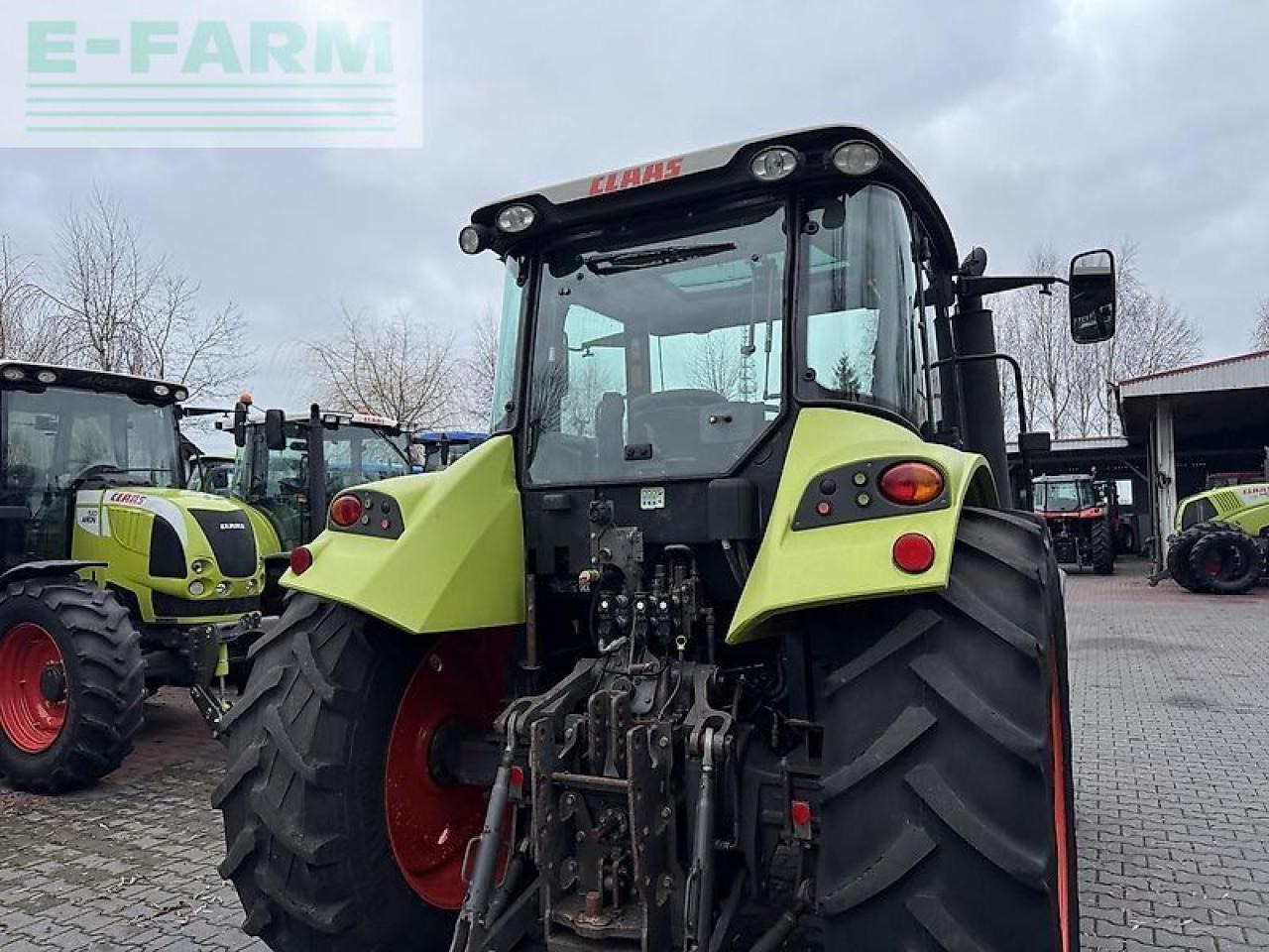 Tracteur agricole CLAAS arion 420 cis