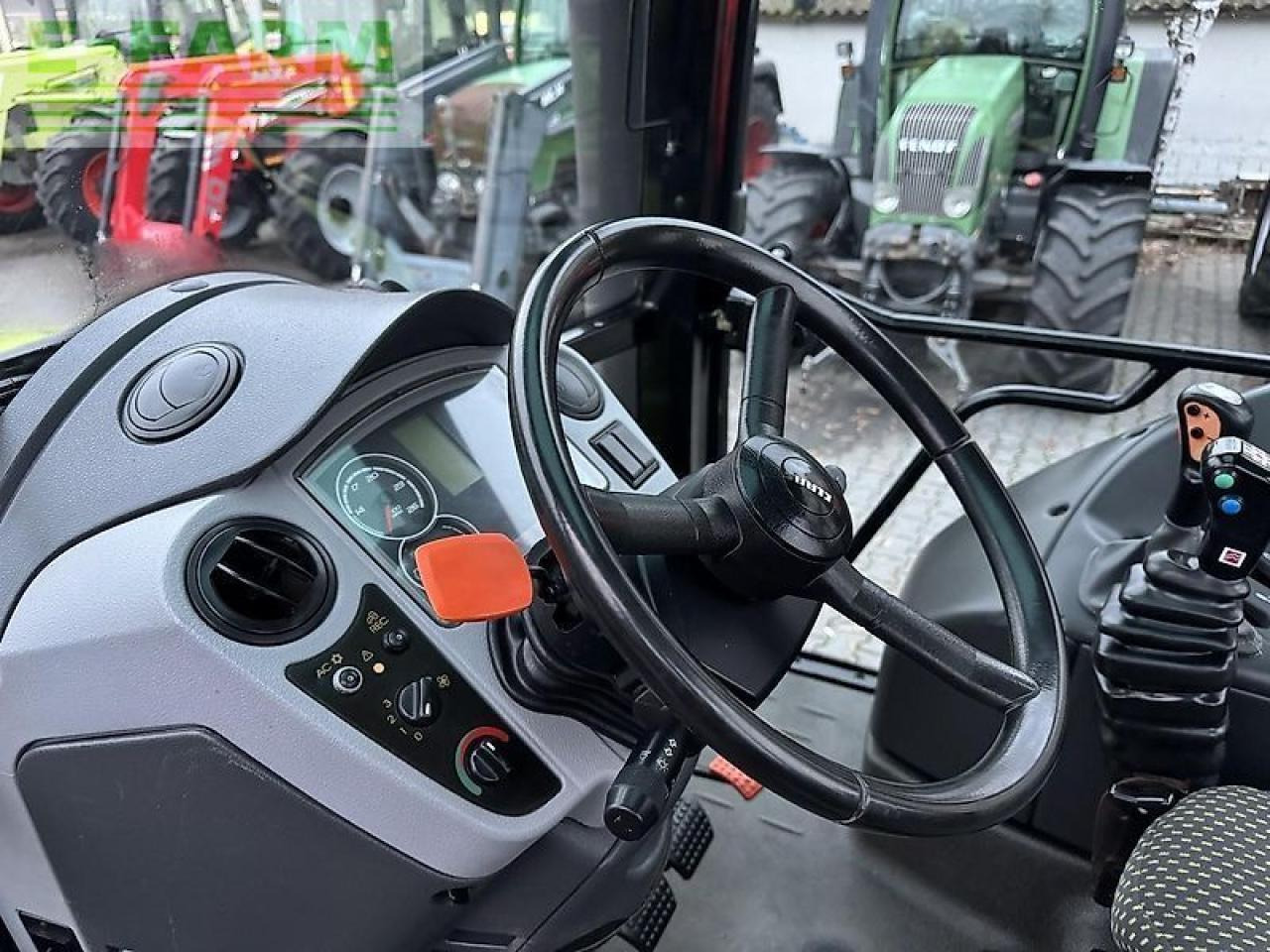 Tracteur agricole CLAAS arion 420 cis