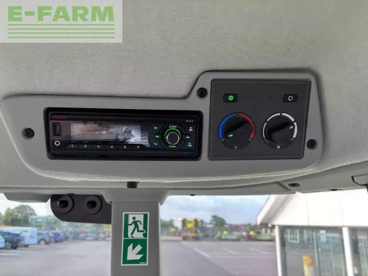 Tracteur agricole CLAAS arion 420 cis