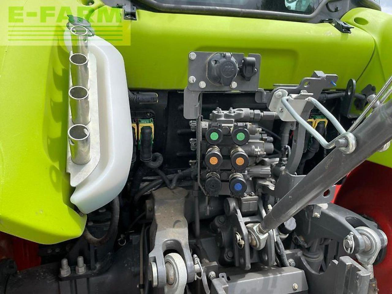 Tracteur agricole CLAAS arion 420 cis