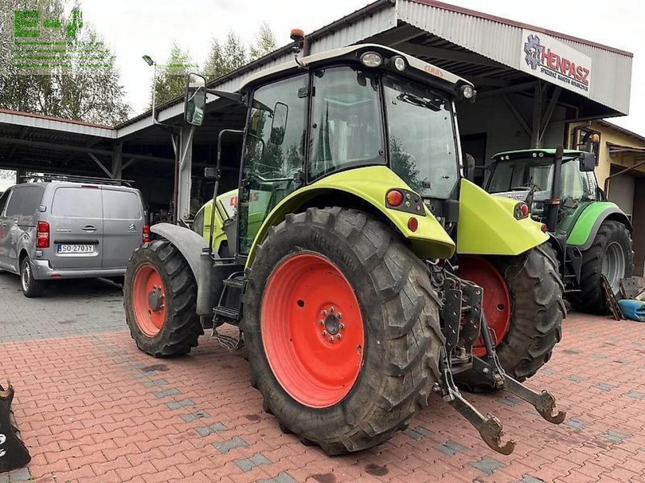 Tracteur agricole CLAAS arion 420 cis