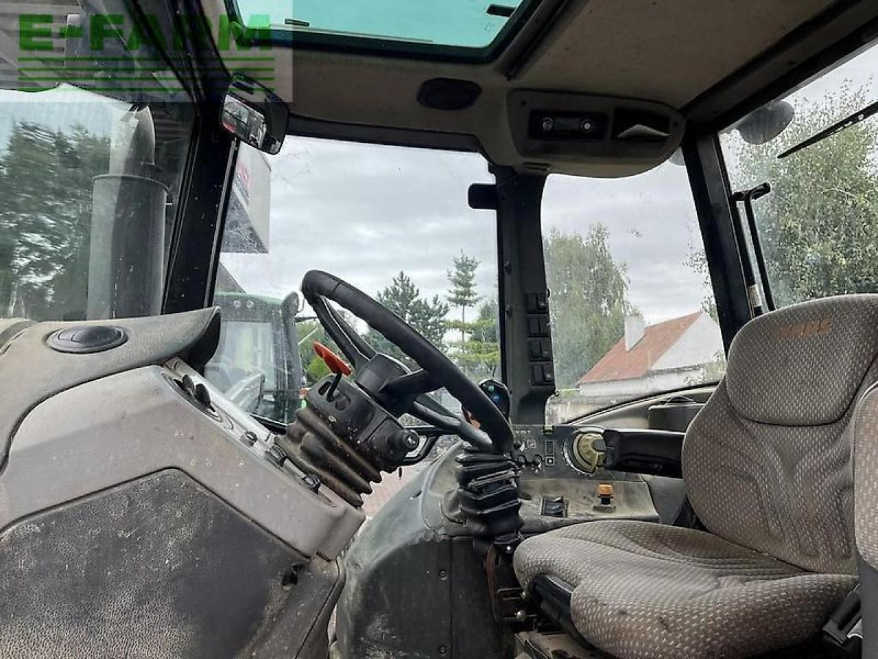 Tracteur agricole CLAAS arion 420 cis