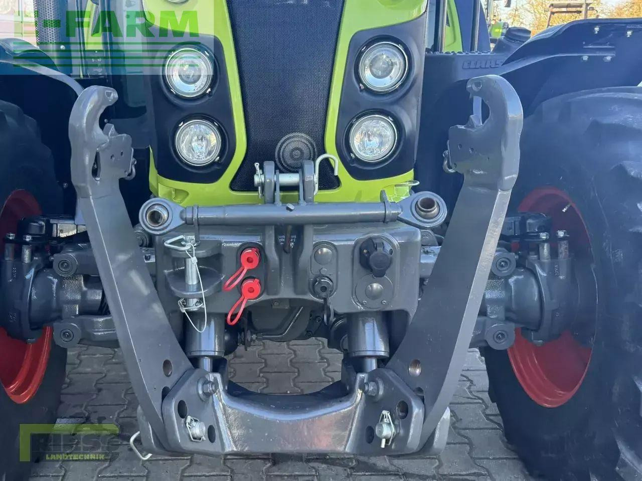 Tracteur agricole CLAAS arion 420 cis a32